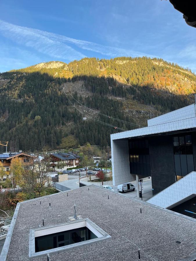 Center Rooms & Apartments Mayrhofen Exterior foto